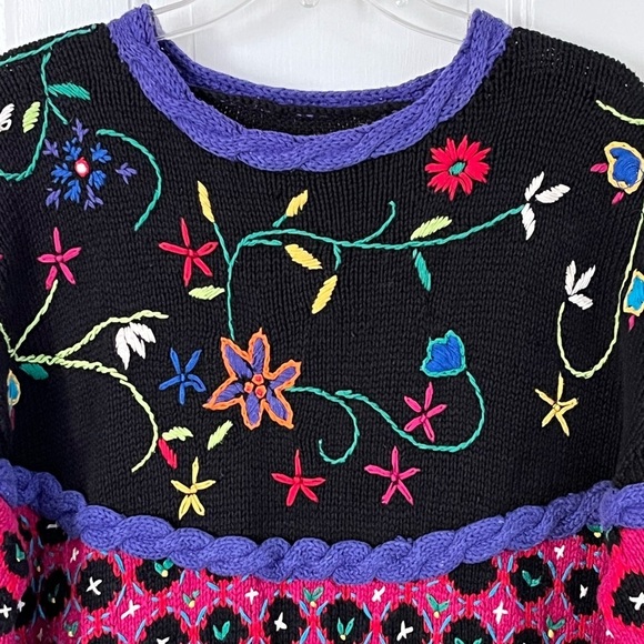 Casual Corner Limited Edition Vintage Hand Knit Allover Embroidered Sweater M - Picture 2 of 12